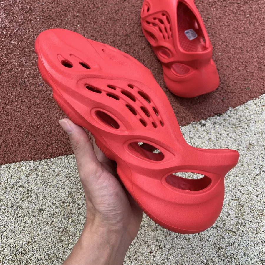 Adidas Yeezy Foam RNNR Vermillion