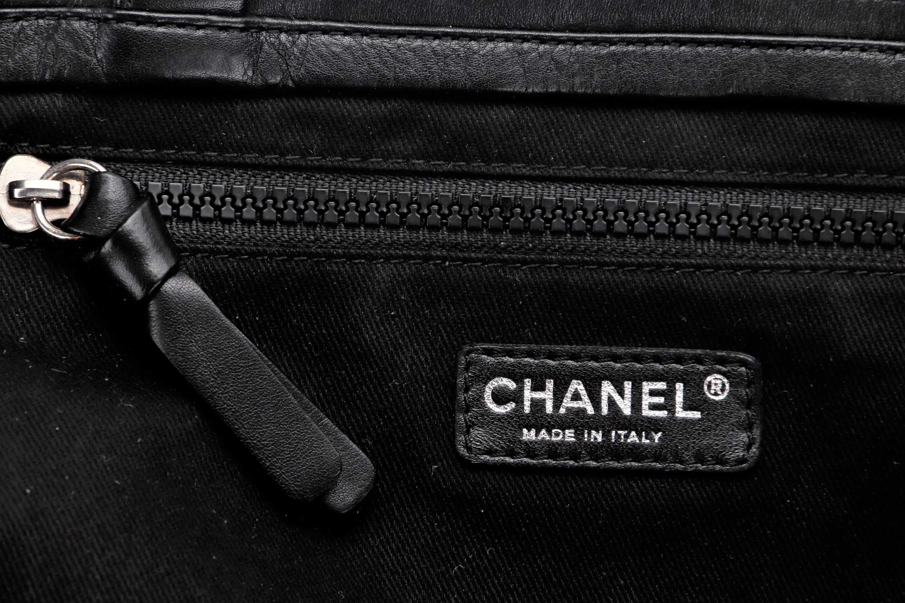 CHANEL KARL LAGERFELD LE MOBILE ART BLACK COATED CANVAS TOTE (1257xxxx), WITH CARD, NO DUST COVER