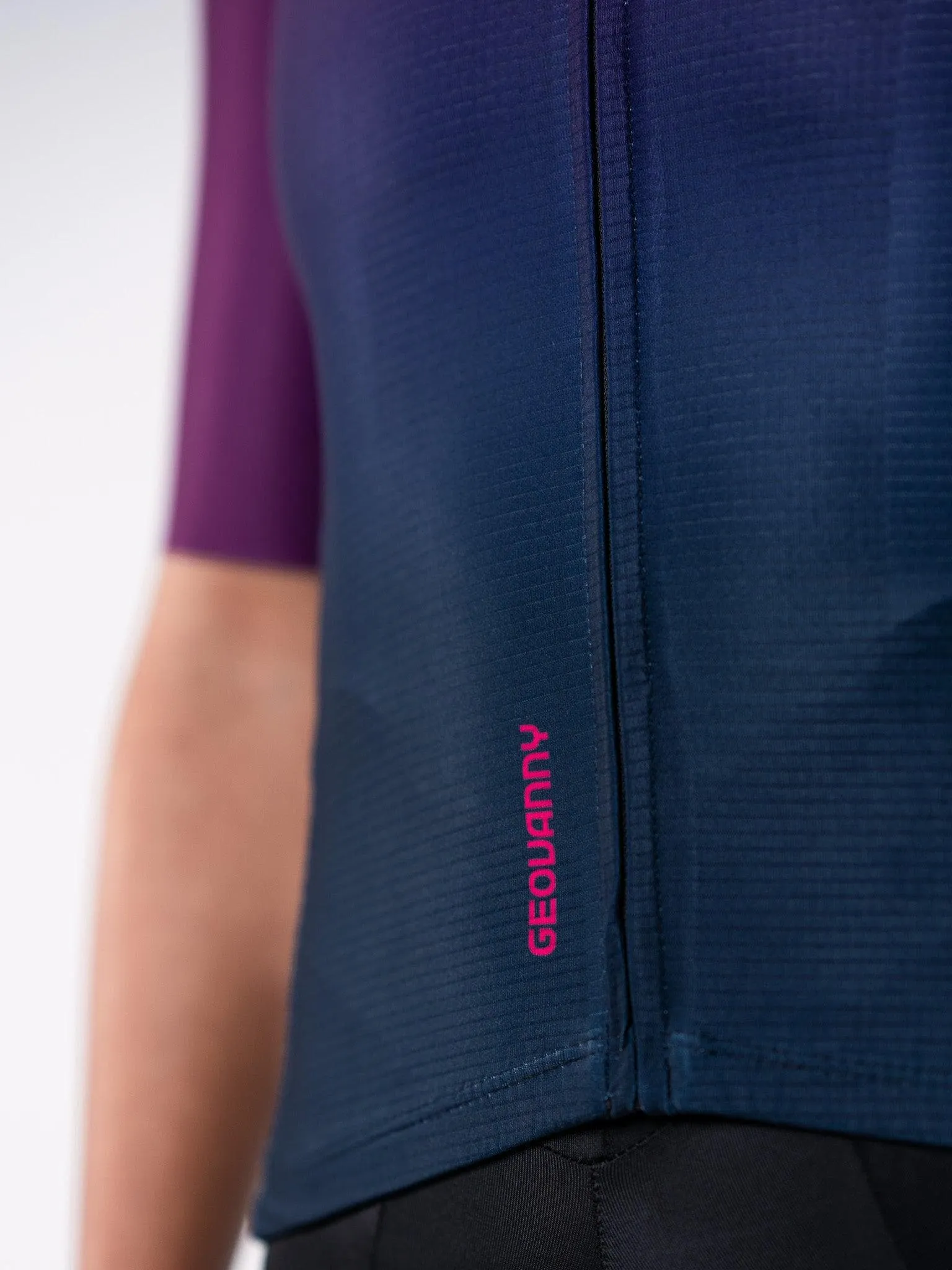 Jersey Corsa Elemental Violeta