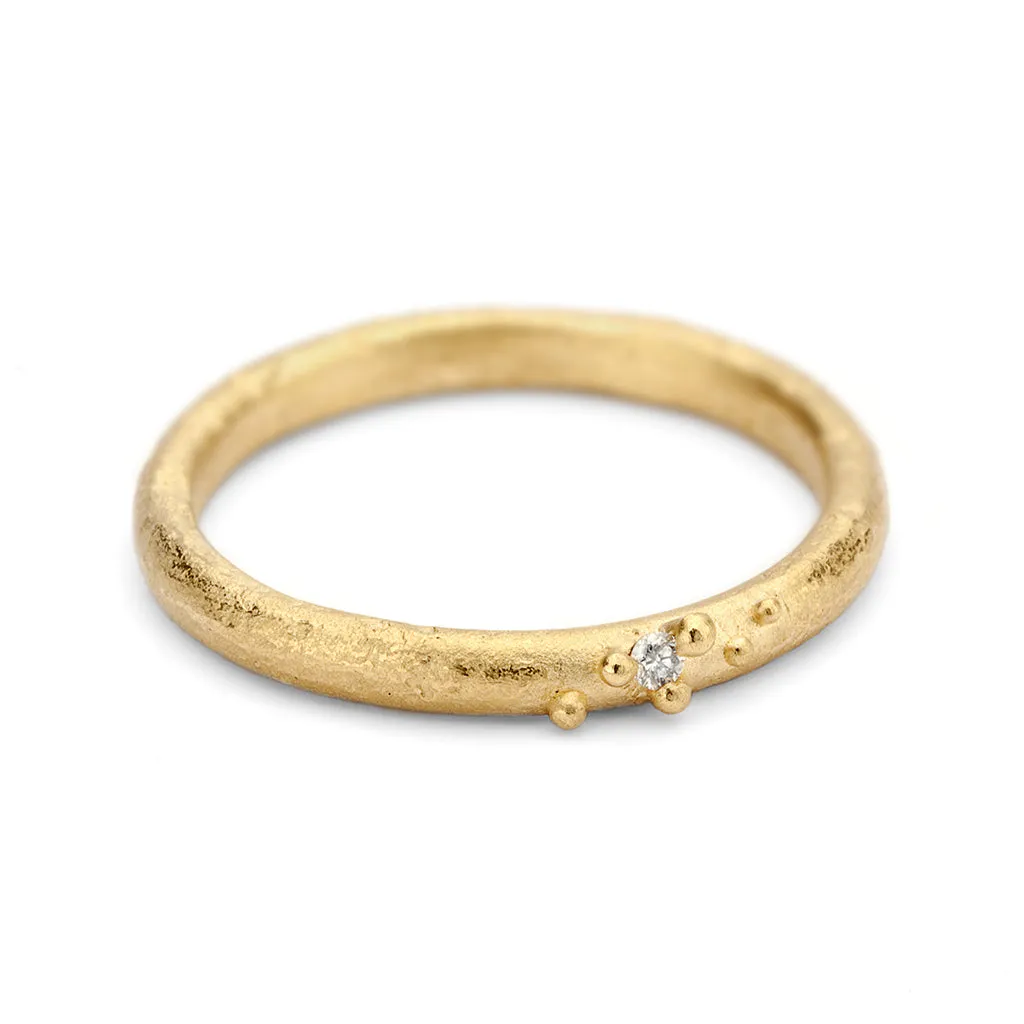 Raw Gold Textured Wedding Band with Diamond - 2.5mm